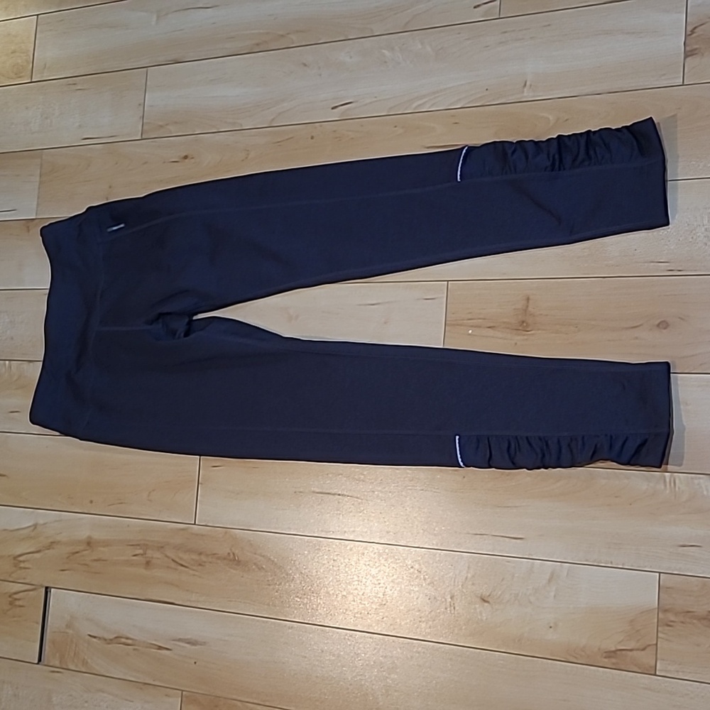 Mondetta women's size XS gray leggings